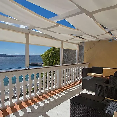 Apartment Carlitos Karlobag Exterior photo